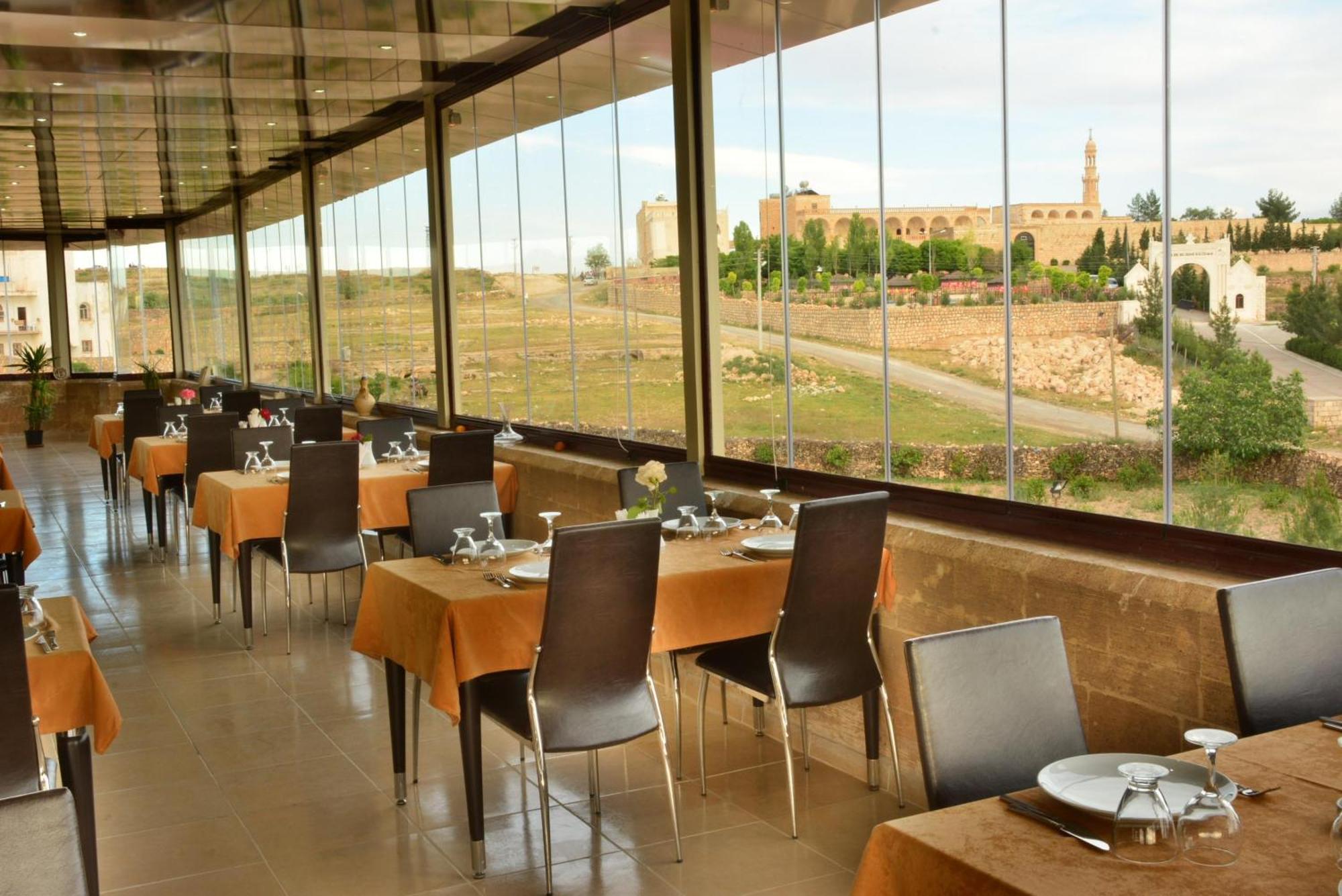 Turabdin Hotel Midyat Exterior photo