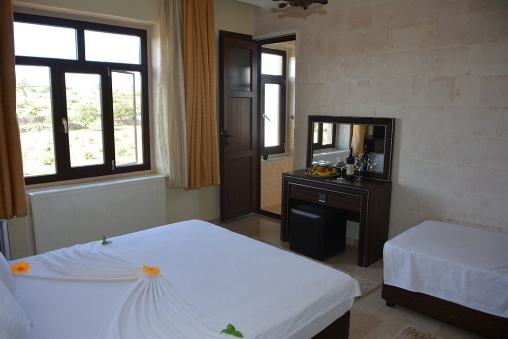 Turabdin Hotel Midyat Exterior photo